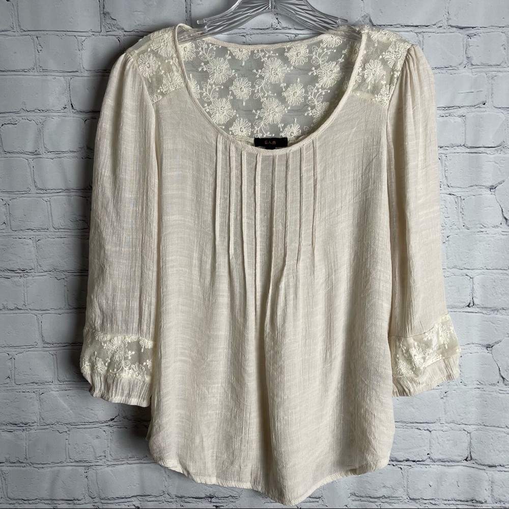 EM women's lightweight beige peasant style boho 3/4 sleeve top lace, size M